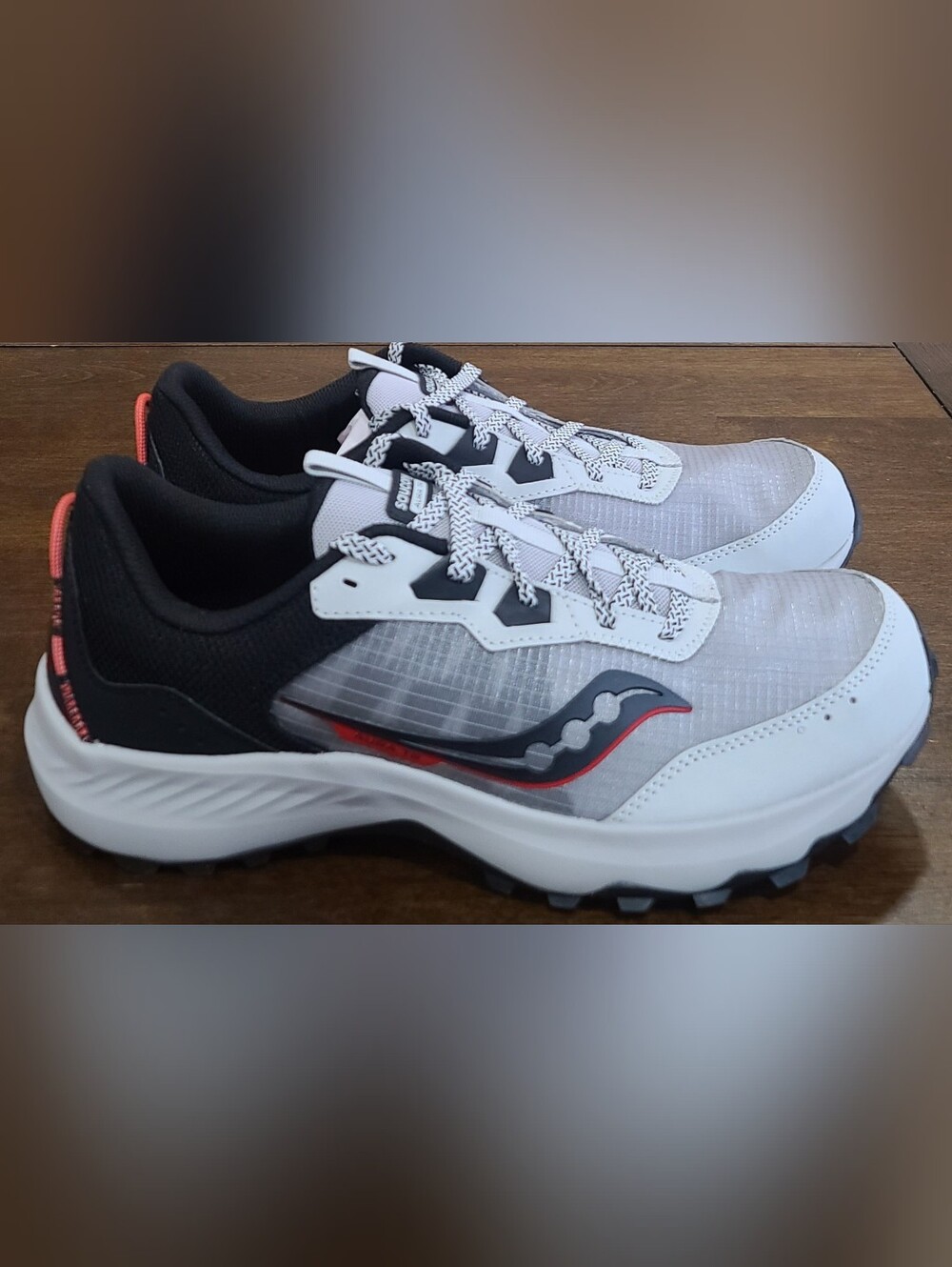 Saucony Aura TR Concrete/Black Trail Running Shoes Men's